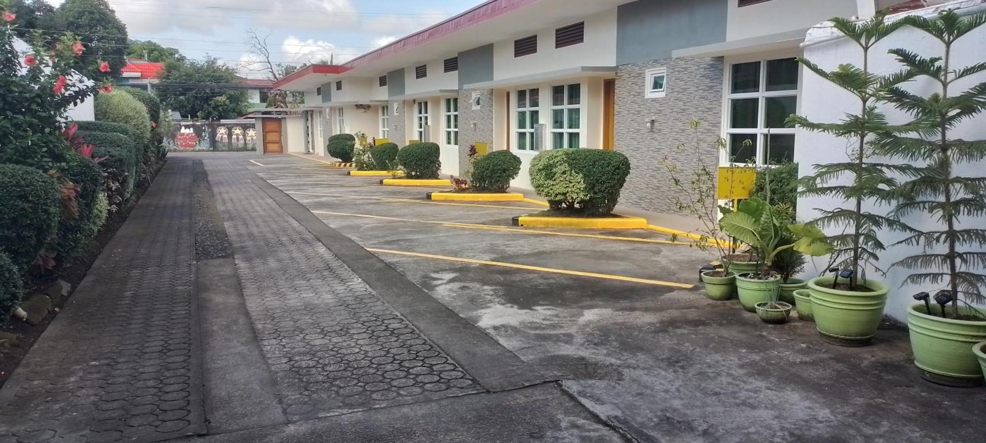 Alinchlo Hotel Legazpi Eksteriør bilde